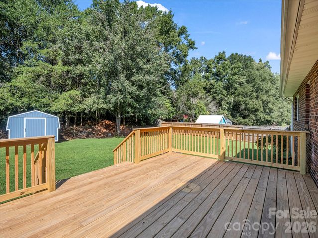 123 College Manor Drive, Shelby, NC 28152