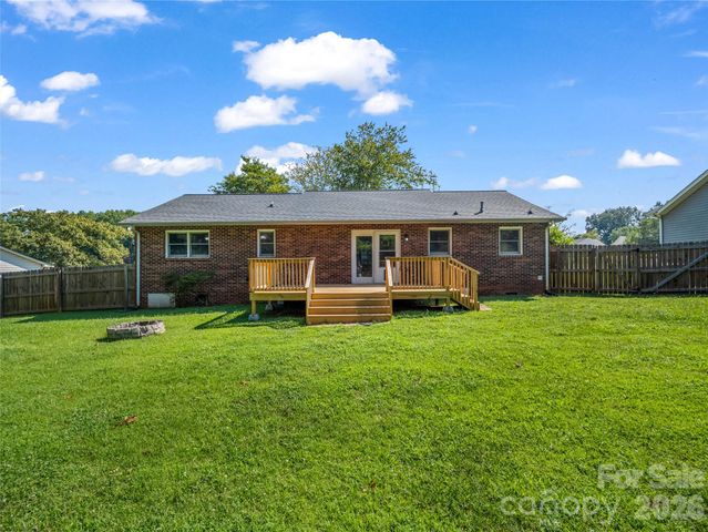 123 College Manor Drive, Shelby, NC 28152