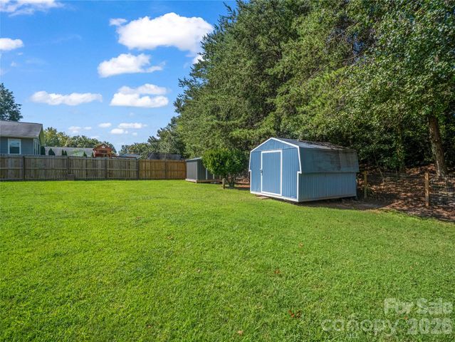 123 College Manor Drive, Shelby, NC 28152