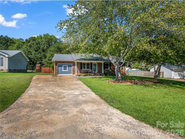 123 College Manor Drive, Shelby, NC 28152