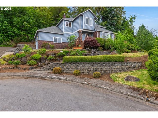 8311 GREENANN Ct, Gladstone, OR 97027