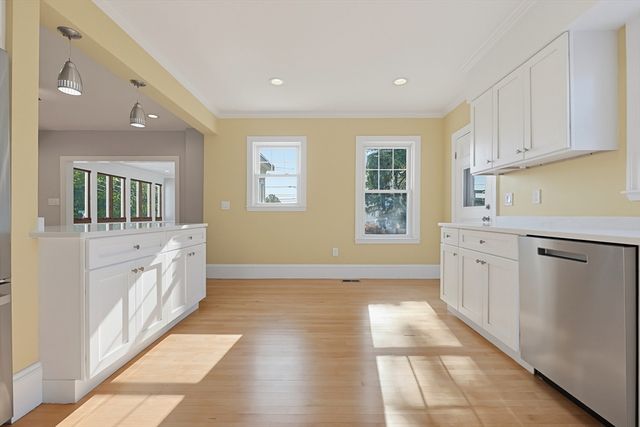 165 Prospect St 165, Wakefield, MA 01880
