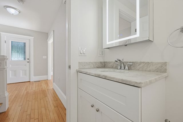 165 Prospect St 165, Wakefield, MA 01880