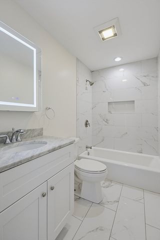 165 Prospect St 165, Wakefield, MA 01880