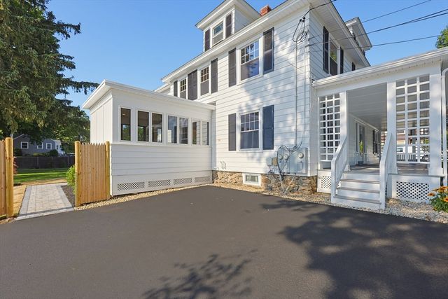 165 Prospect St 165, Wakefield, MA 01880