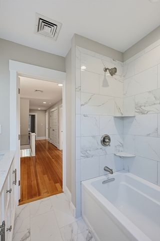 165 Prospect St 165, Wakefield, MA 01880