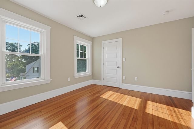 165 Prospect St 165, Wakefield, MA 01880