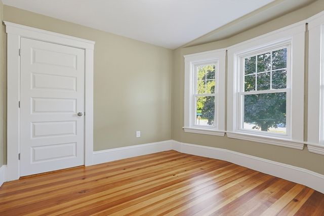 165 Prospect St 165, Wakefield, MA 01880