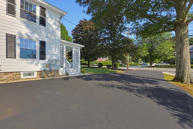 165 Prospect St 165, Wakefield, MA 01880