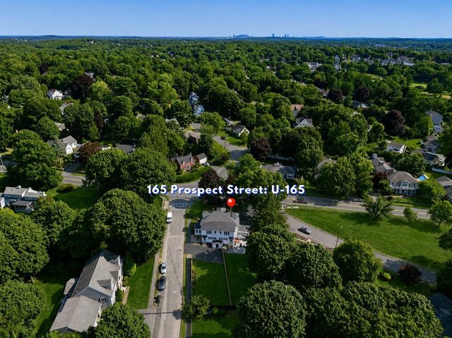 165 Prospect St 165, Wakefield, MA 01880