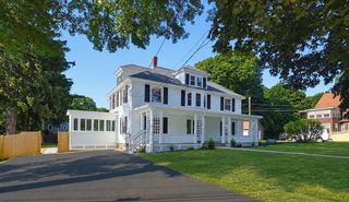 165 Prospect St 165, Wakefield, MA 01880