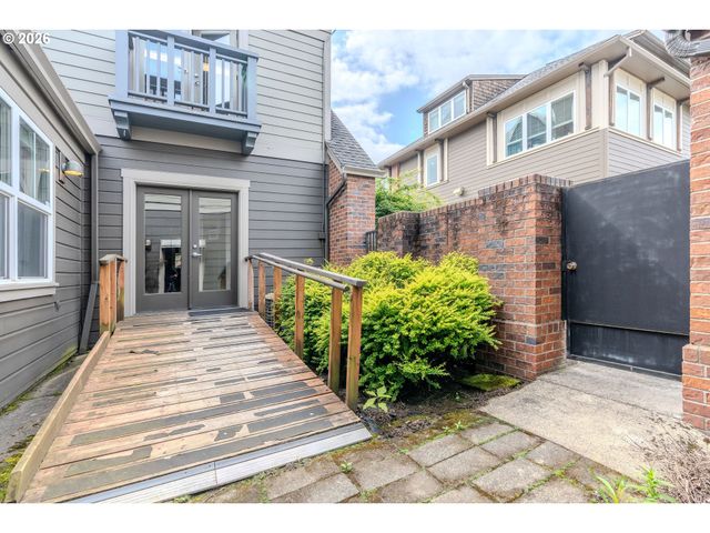 1510 Ne VILLAGE St, Fairview, OR 97024