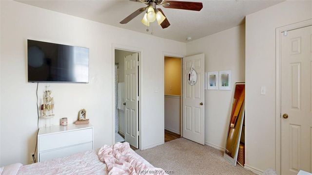 1113 Gridiron Drive, College Station, TX 77840