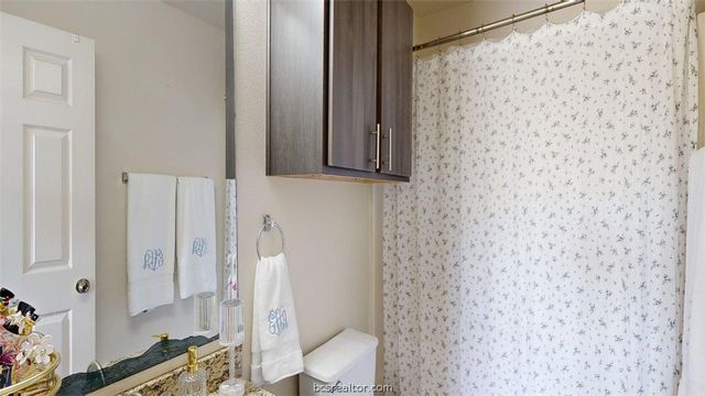 1113 Gridiron Drive, College Station, TX 77840