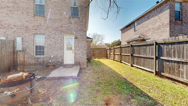 1113 Gridiron Drive, College Station, TX 77840