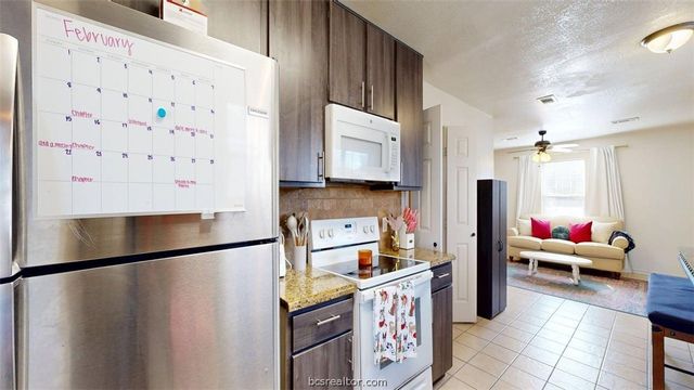 1113 Gridiron Drive, College Station, TX 77840