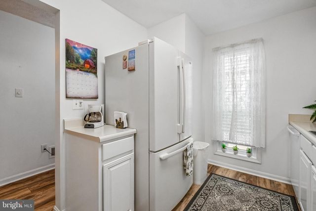 10090 OAKTON TERRACE RD, Oakton, VA 22124