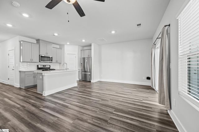 814 Thread Way, Greer, SC 29651