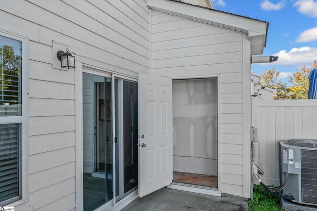 814 Thread Way, Greer, SC 29651