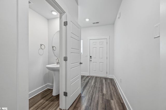 814 Thread Way, Greer, SC 29651