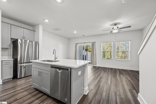 814 Thread Way, Greer, SC 29651