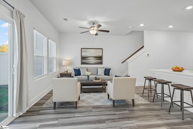 814 Thread Way, Greer, SC 29651