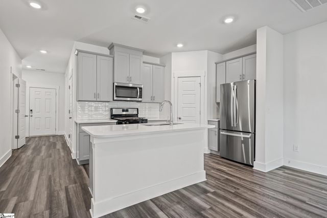 814 Thread Way, Greer, SC 29651