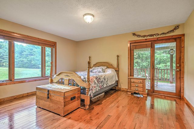 122 Chase Drive, Roan Mountain, TN 37687