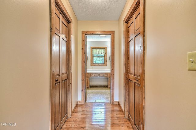 122 Chase Drive, Roan Mountain, TN 37687