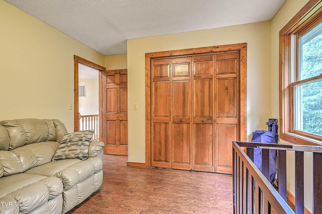 122 Chase Drive, Roan Mountain, TN 37687