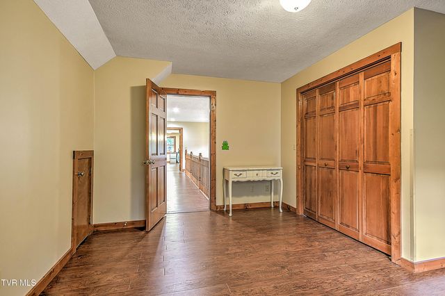 122 Chase Drive, Roan Mountain, TN 37687