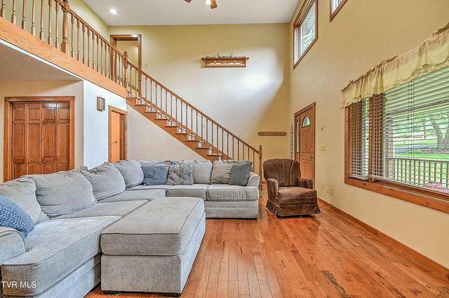 122 Chase Drive, Roan Mountain, TN 37687