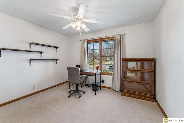 9804 S 176 Avenue, Omaha, NE 68136