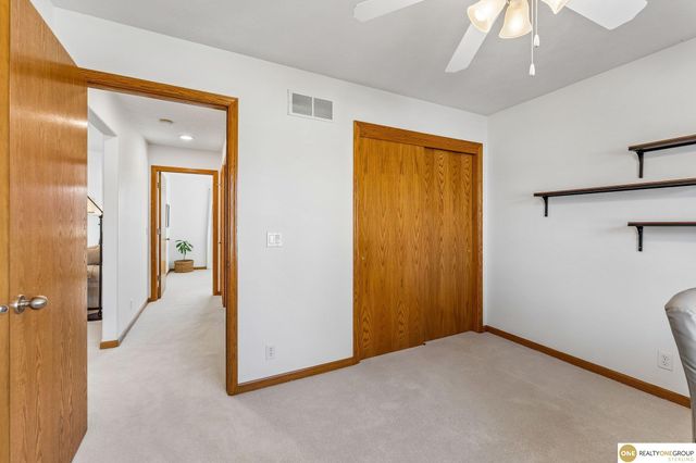 9804 S 176 Avenue, Omaha, NE 68136