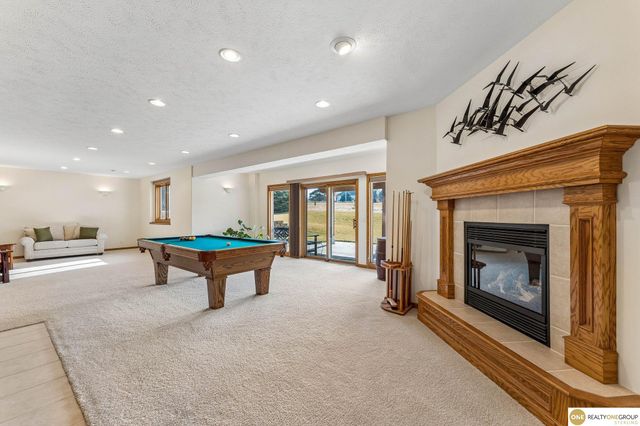 9804 S 176 Avenue, Omaha, NE 68136