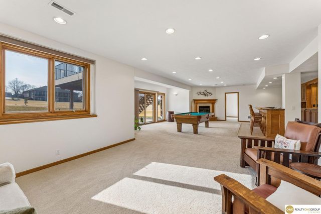 9804 S 176 Avenue, Omaha, NE 68136