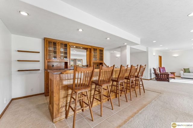 9804 S 176 Avenue, Omaha, NE 68136