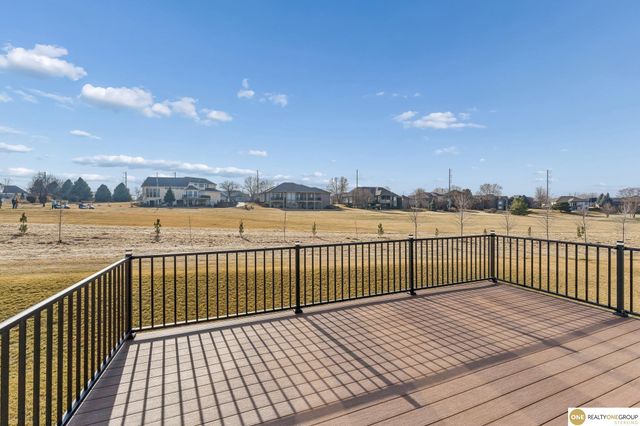 9804 S 176 Avenue, Omaha, NE 68136