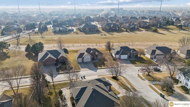 9804 S 176 Avenue, Omaha, NE 68136