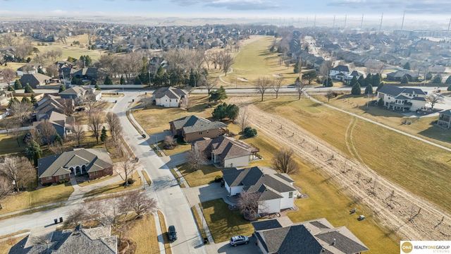 9804 S 176 Avenue, Omaha, NE 68136