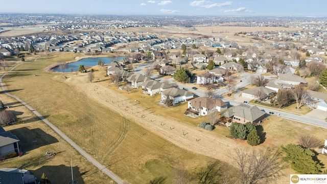 9804 S 176 Avenue, Omaha, NE 68136