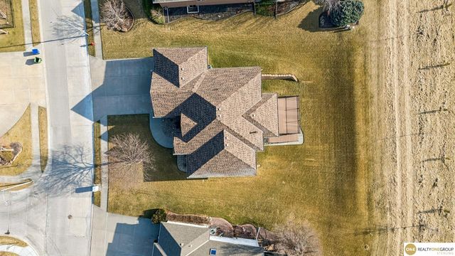 9804 S 176 Avenue, Omaha, NE 68136