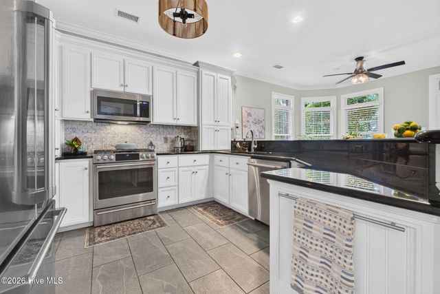 107 Waterford Place SW, Ocean Isle Beach, NC 28469