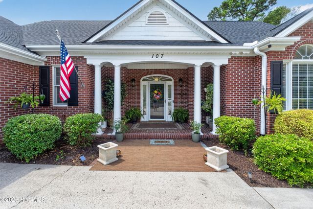 107 Waterford Place SW, Ocean Isle Beach, NC 28469
