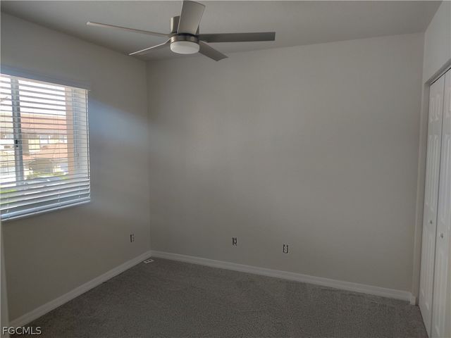 2434 Laurentina LN, Cape Coral, FL 33909