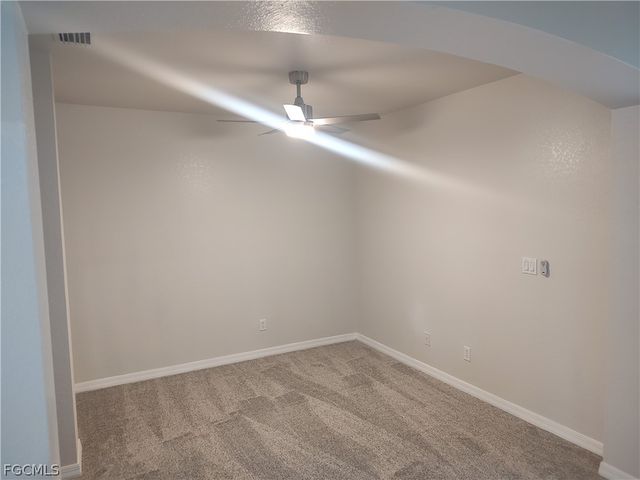 2434 Laurentina LN, Cape Coral, FL 33909