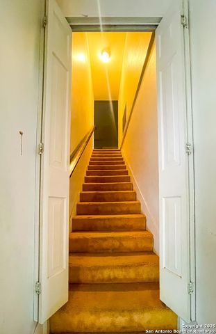 911 N Madison Ave, Beeville, TX 78102