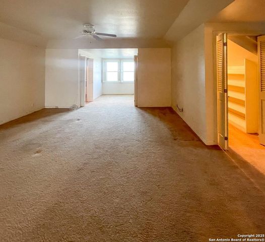 911 N Madison Ave, Beeville, TX 78102