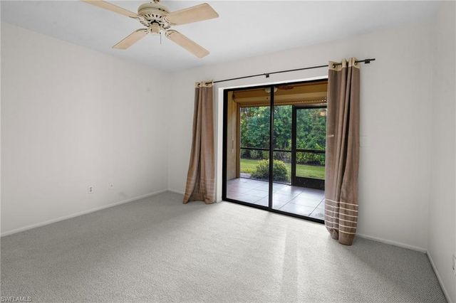 8302 Charter Club CIR 6, Fort Myers, FL 33919