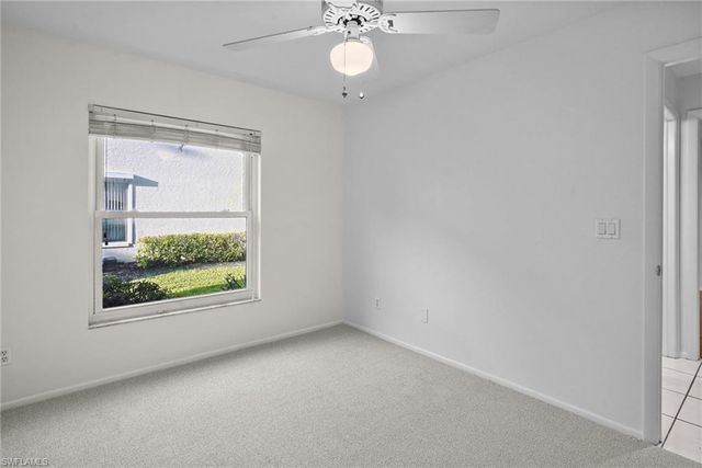 8302 Charter Club CIR 6, Fort Myers, FL 33919